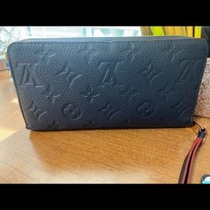 Louis Vuitton, Zippy Monogram Empreinte Wallet.